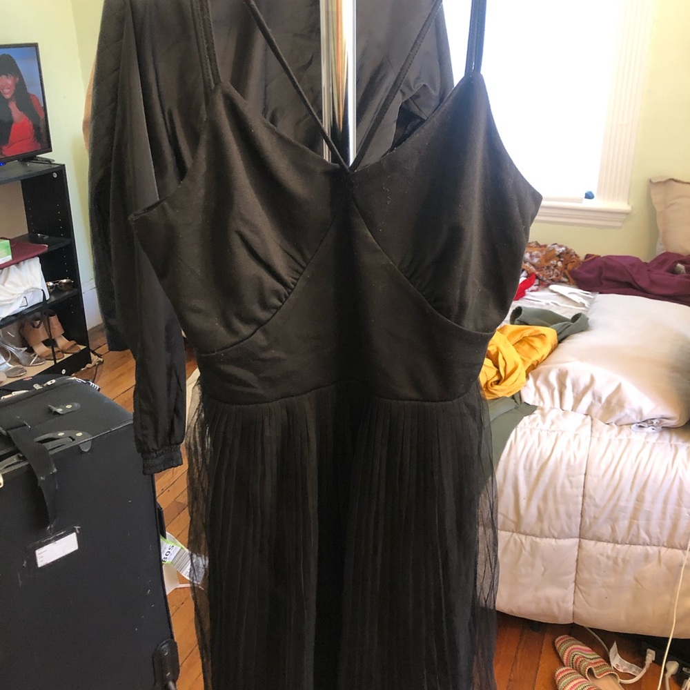 Cheap clothes - Picture 4 of 8